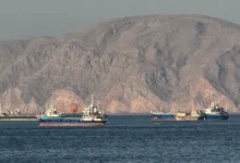 إصابة ناقلة نفط قبالة عُمان بمقذوف مجهول دون إصابات