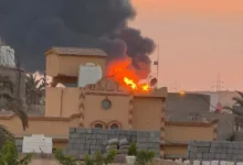 حريق بمحطة كهرباء جنوب الزاوية في ليبيا بعد هجوم طائرة مسيرة