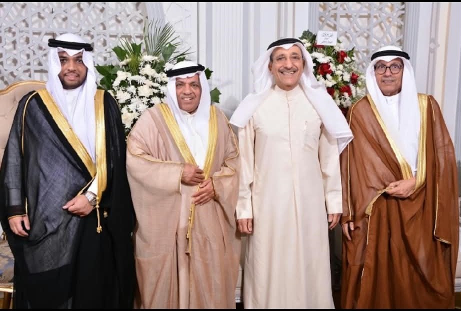 الوزير السابق هاني حسين مهنئاً