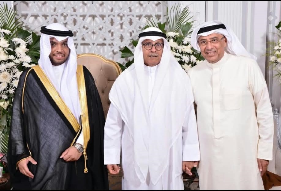 احمد الحمد مهنئاً