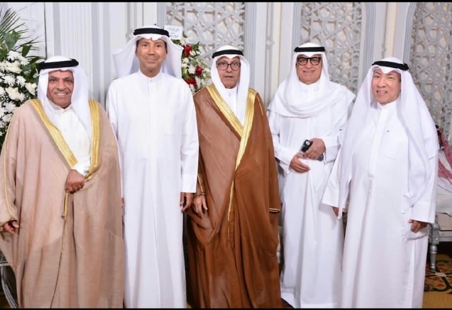 فهد العدوه وفاروق الزنكي وعلي الشمري مهنئين
